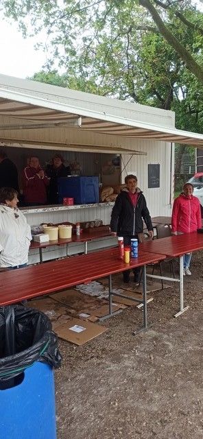 vide grenier 4 mai 2025 (7).jpg